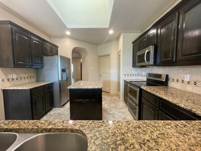 Building Photo - 4605 Hidden Meadows Trail