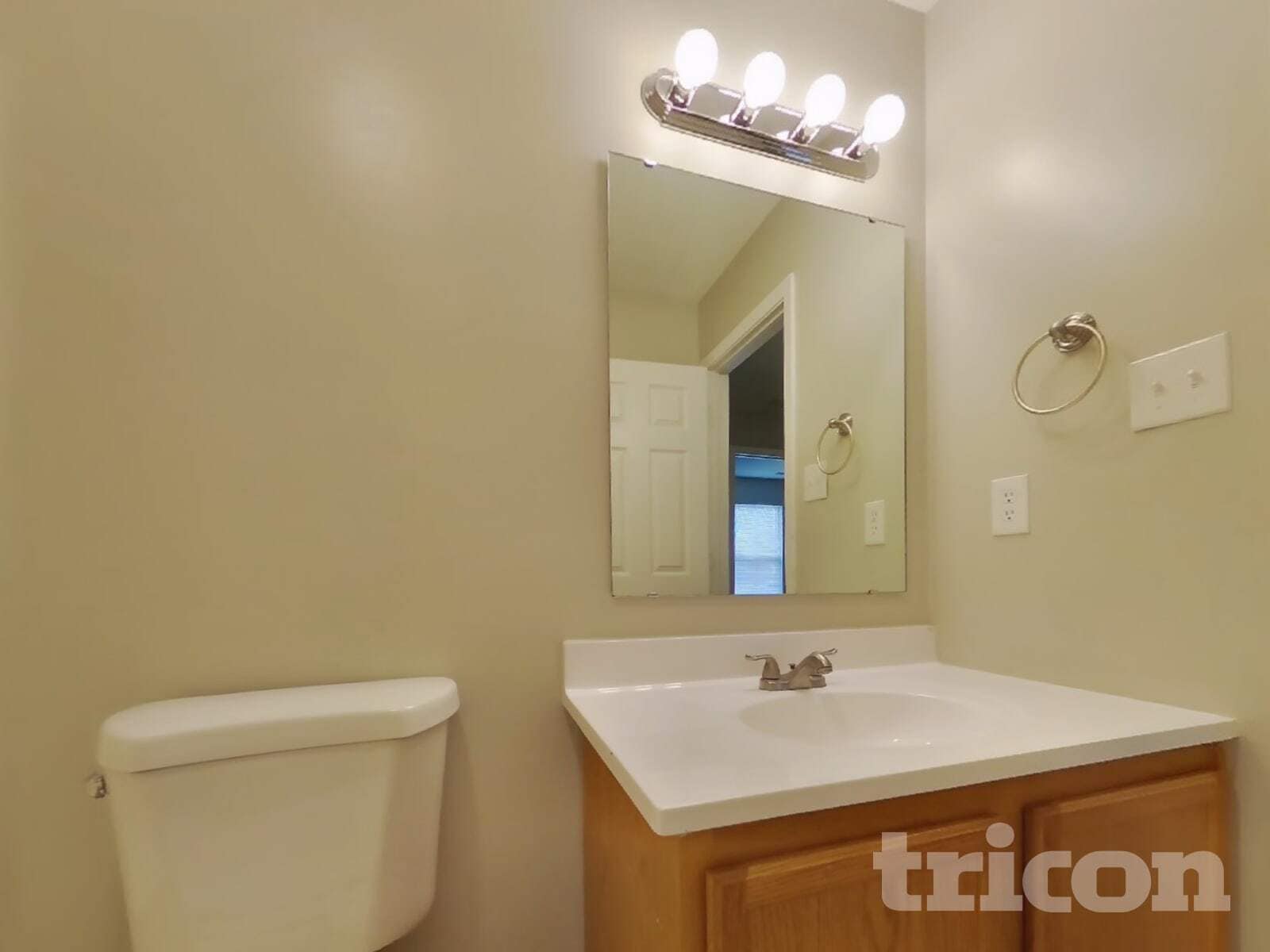 Building Photo - 8596 Captain Dr