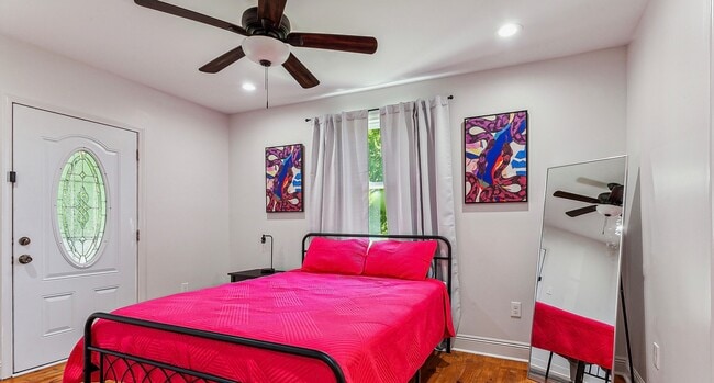 Building Photo - 2331 Feliciana St