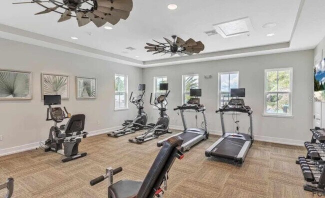 Building Photo - 3 Pinnacle Pl