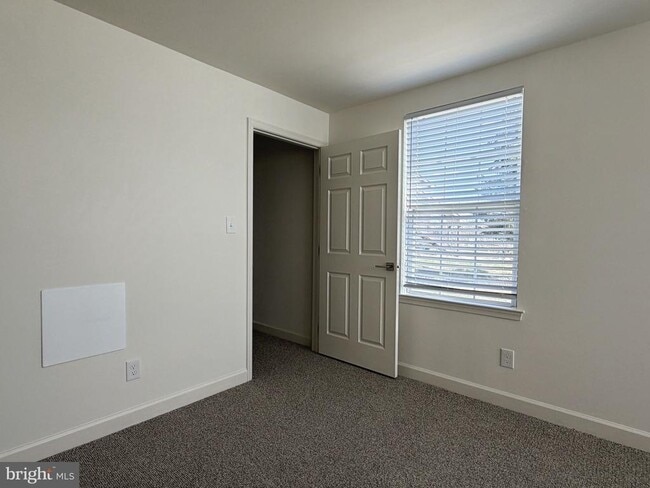 Building Photo - 139 ROOSEVELT Blvd