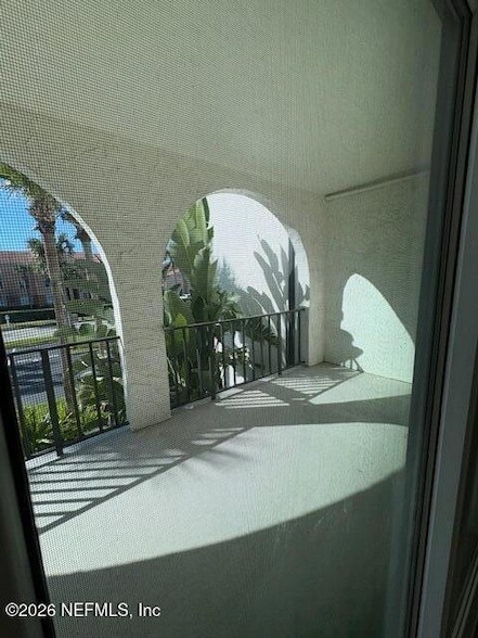 Building Photo - 2325 Costa Verde Blvd