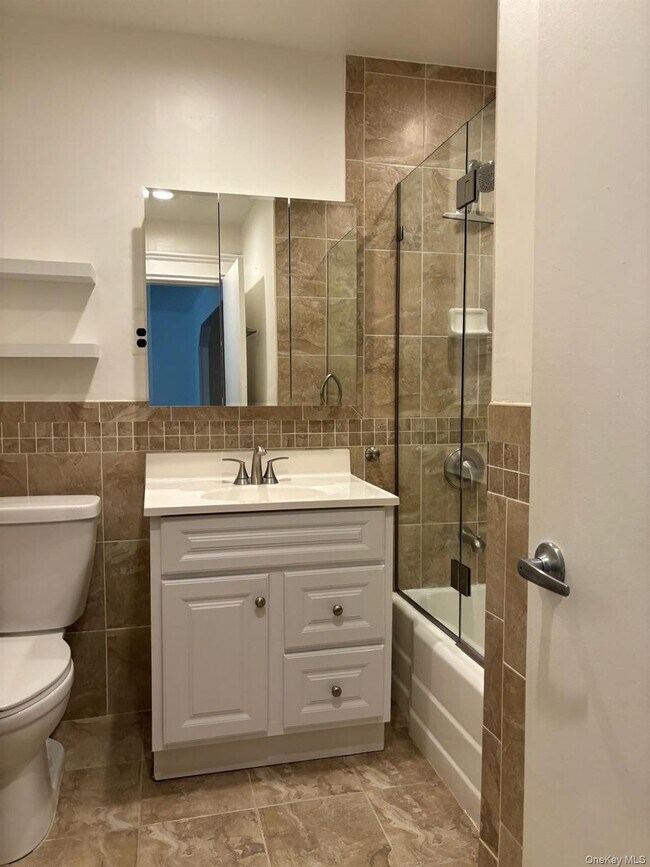 Building Photo - 71-29 Myrtle Ave