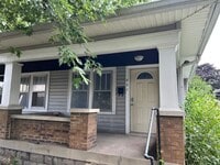Building Photo - 821 N Bradley Ave