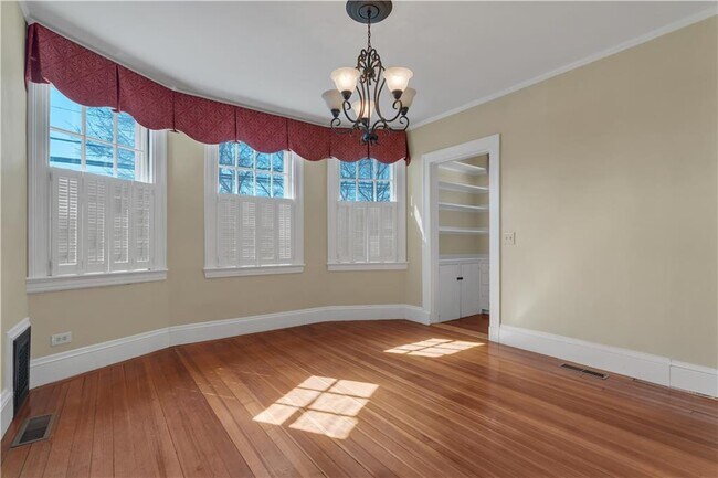 Building Photo - 98 Butler Ave