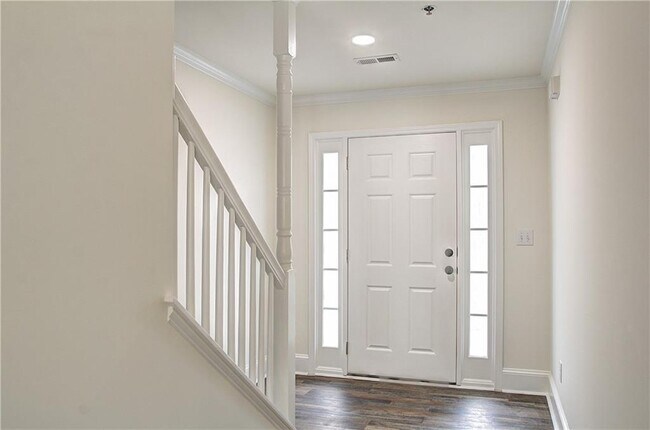 Building Photo - 203 Morris Ln