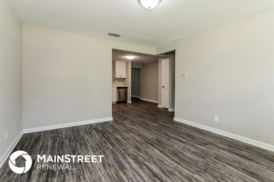 Building Photo - 6928 Sonora Dr N