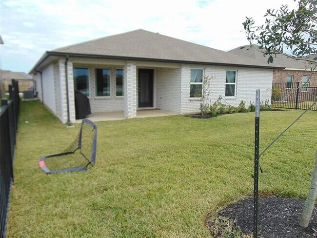 Building Photo - 2417 Mar Vis Ln
