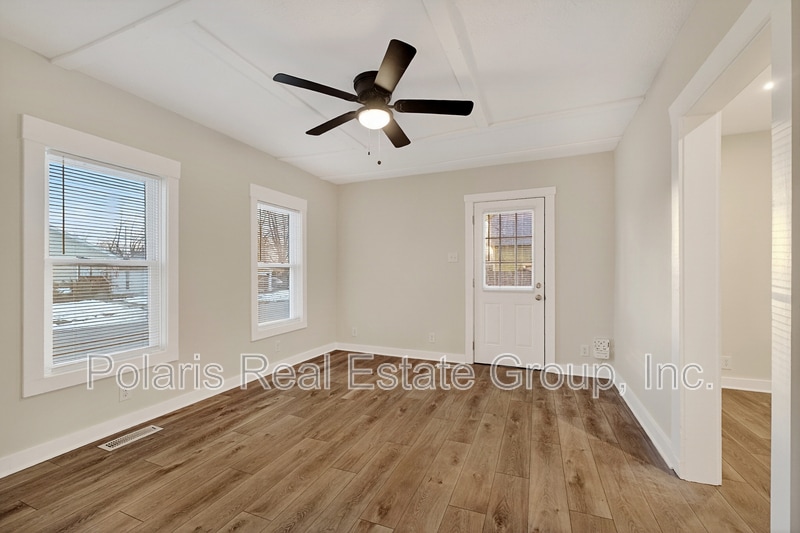 Building Photo - 1410 Hannibal St