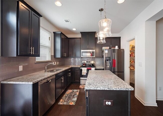 Building Photo - 2730 Kemp Ct