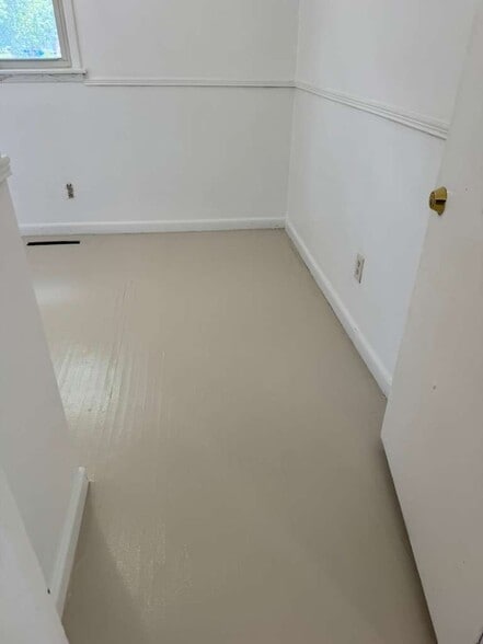 Building Photo - 3501 Bennett Ln
