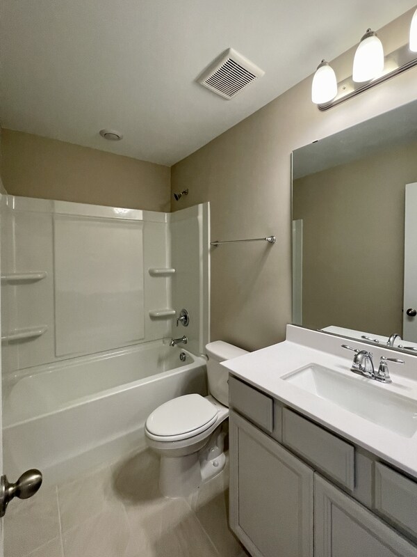 Building Photo - 413 Diversity Wy