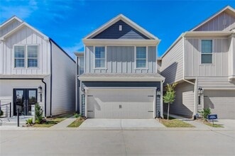 Building Photo - 1709 Summerlyn Ter Dr