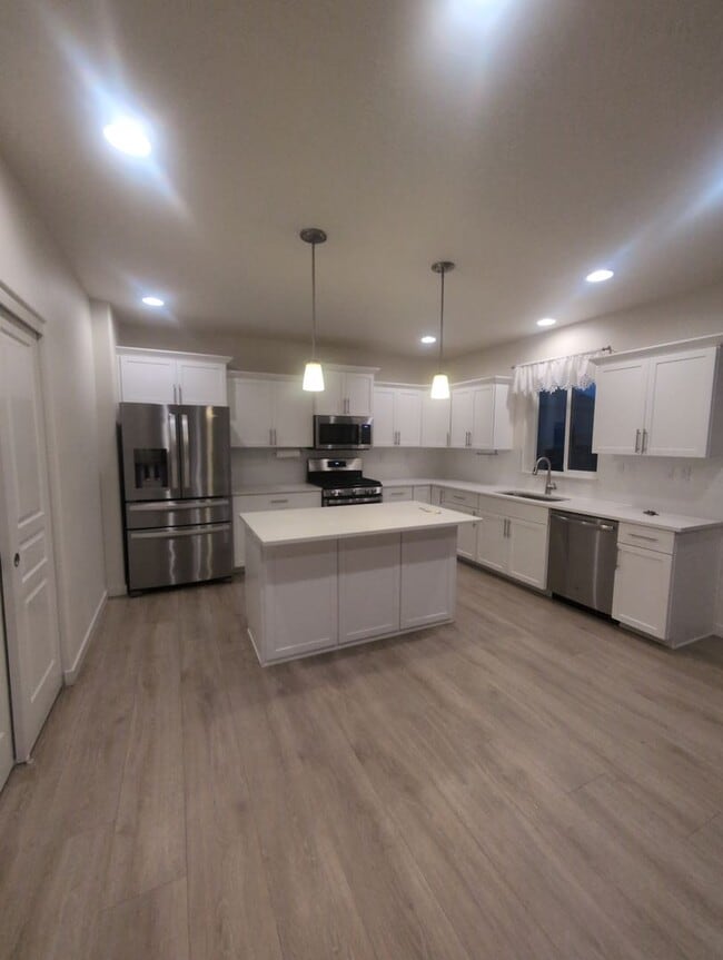 Building Photo - Large Corner Lot, 4 bedroom home