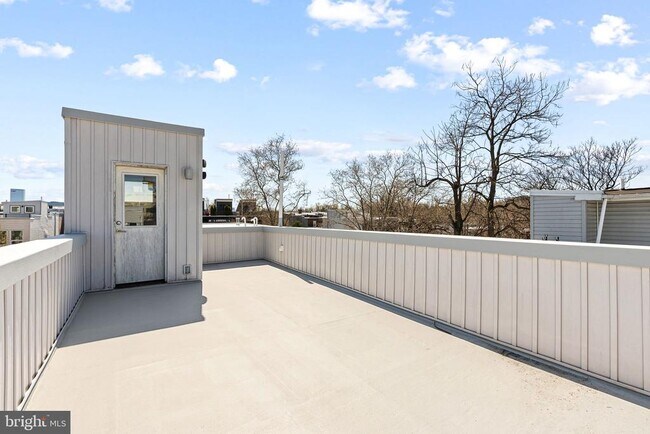 Building Photo - 3016 Baltz St