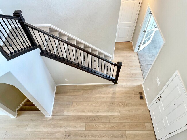 Building Photo - Built in 2021- Stunning 5 Bedroom 4 bath H...