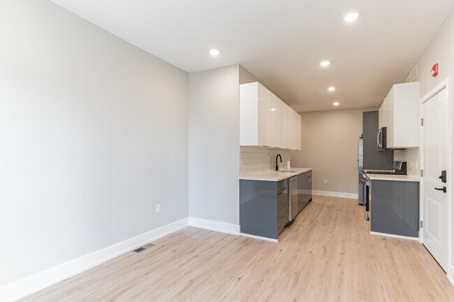 Building Photo - 937 N 29th St