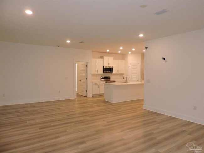 Building Photo - 6590 Paso Fino Dr