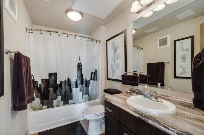 Building Photo - Peregrine Place Apartments