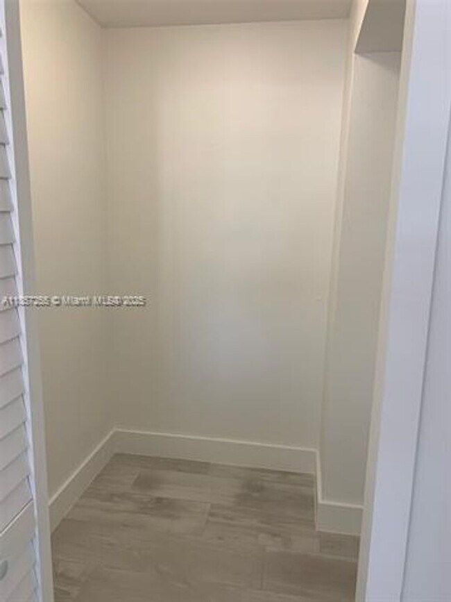 Building Photo - 6825 SW 45th Ln
