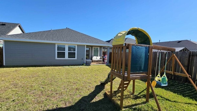 Building Photo - 31814 Whittis Hl Wy