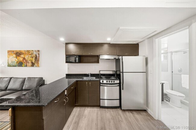 Building Photo - 1545 Drexel Ave