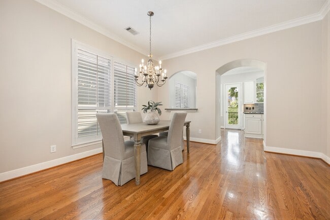 Building Photo - 224 Birdsall St