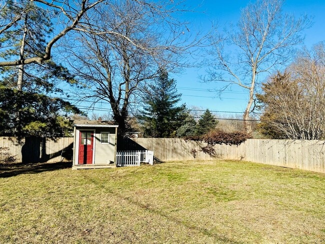 Building Photo - {8520} Charming Four Bedroom in Fantastic Location + Two Main Floor Bedrooms + Hardwood Floors + ...