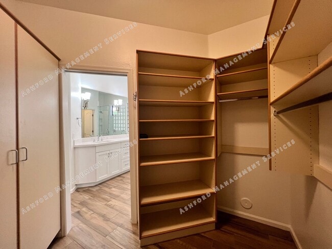 Building Photo - COME HOME TO LUXURY IN GATED GRAYHAWK GOLF...
