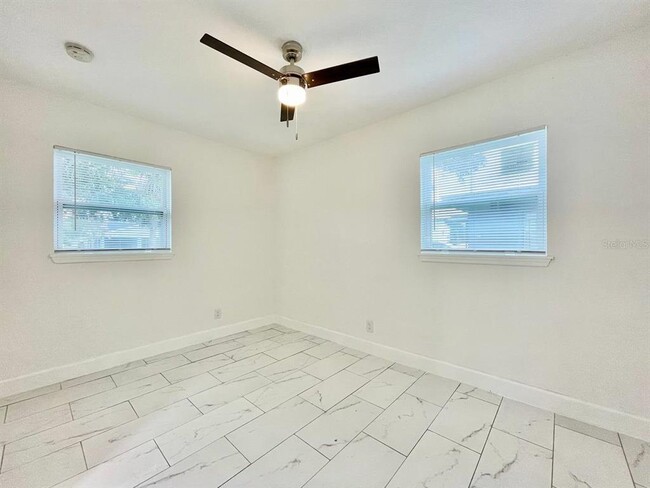 Building Photo - 5019 S 86th St