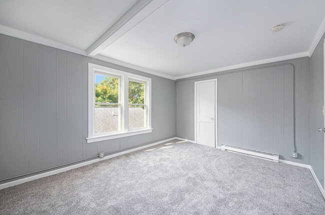 Building Photo - 817 Dorchester Ave SW