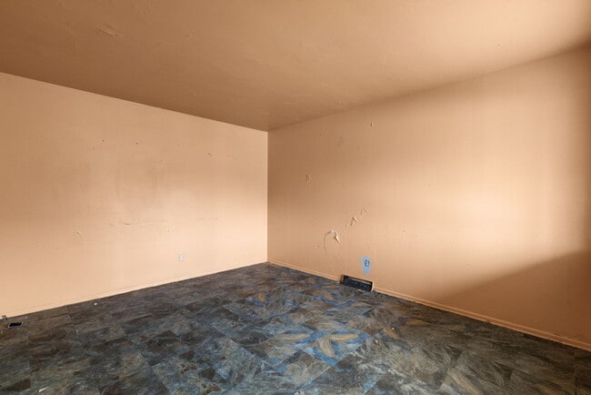 Building Photo - 2152 Erick Ave