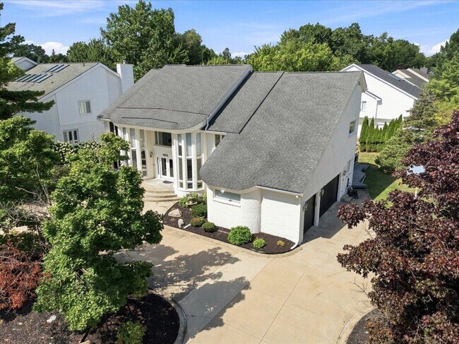 Building Photo - 6122 Trailwood Ln