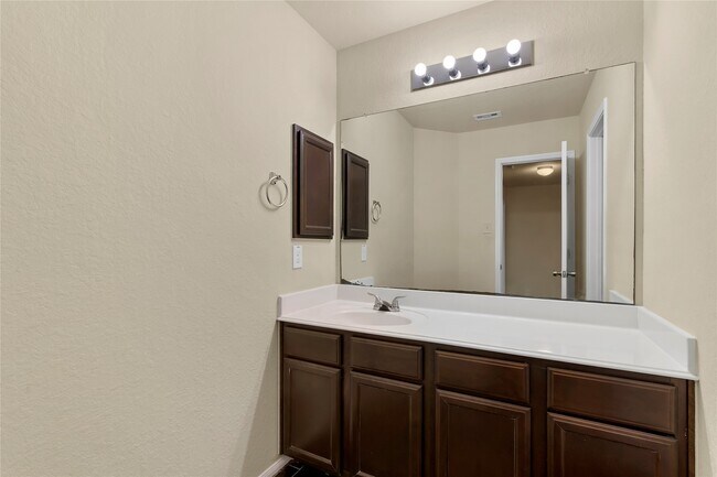 Building Photo - 18715 Windy Stone Dr