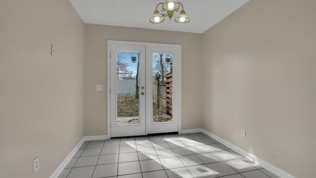 Building Photo - 1452 Middleborough Ct