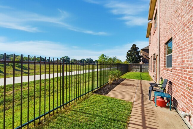 Building Photo - 8029 Durango Way Dr