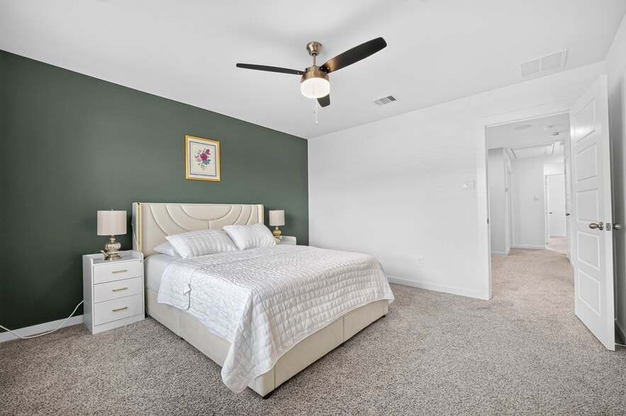 Building Photo - 10206 Penryn Frst Trl