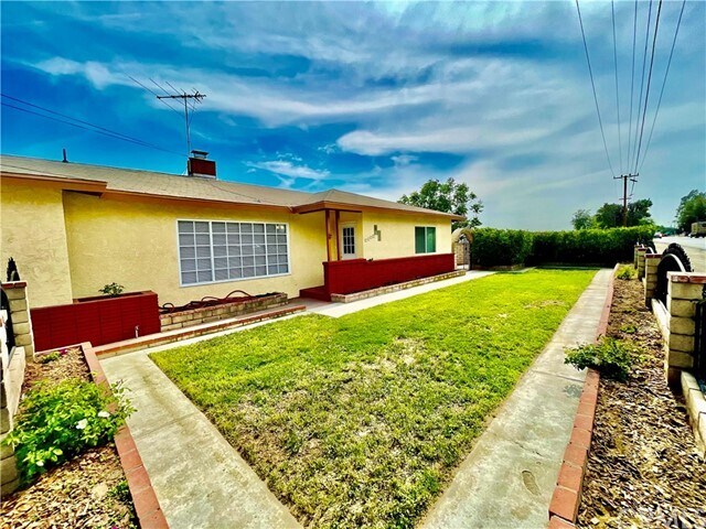 Building Photo - 7247 E Riverside Dr