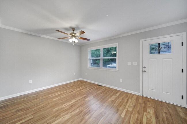 Building Photo - Beautiful Brick Home With Large Driveway