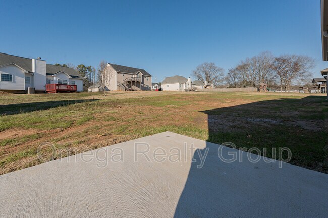Building Photo - 45 Red Oak Ct