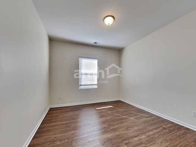 Building Photo - 178 Orion Way