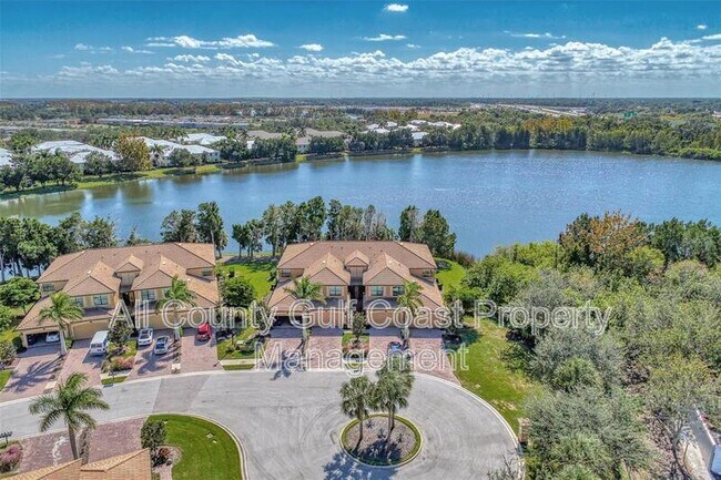 Building Photo - 211 Red Fox Ct