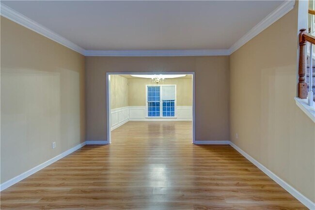 Building Photo - 1429 Oglethorpe Dr