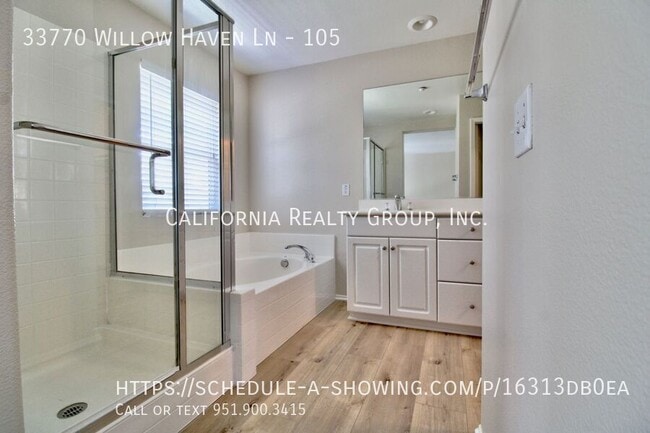 Building Photo - 33770 Willow Haven Ln