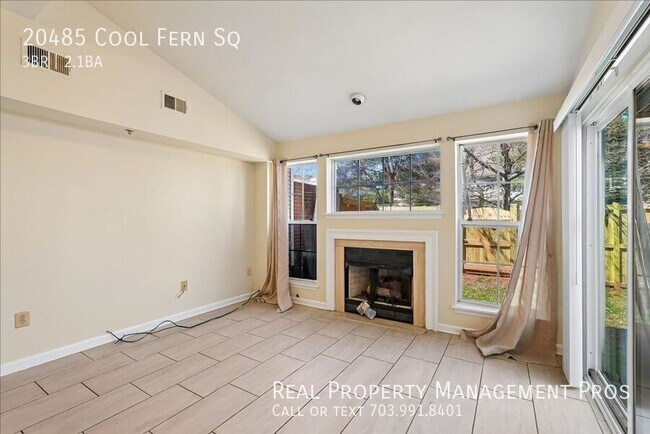 Building Photo - 20485 Cool Fern Square