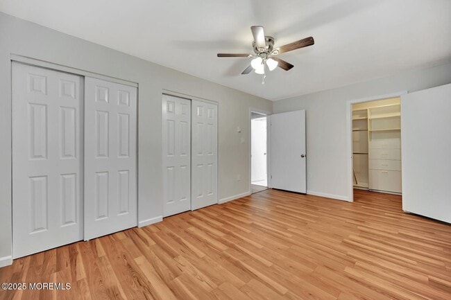 Building Photo - 177 Amberly Dr