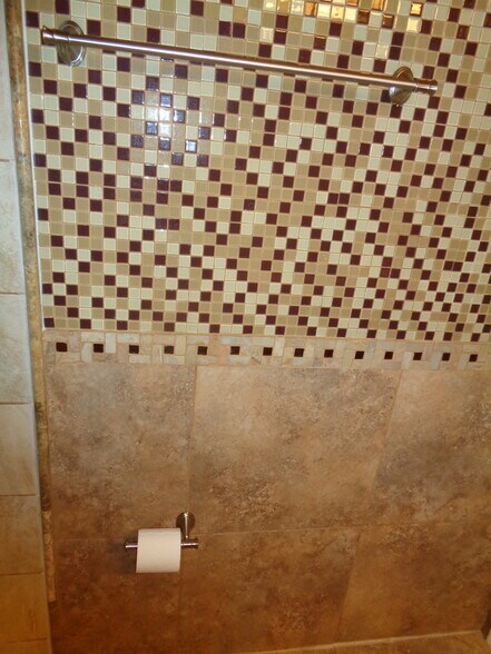 Building Photo - 946 Jennifer Jean Dr