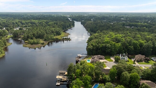 Building Photo - 2300 Greenwing Ct