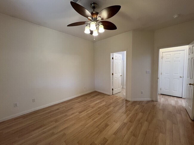 Building Photo - 2697 Hillgrass Rd