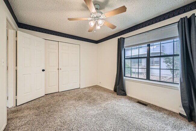 Building Photo - 961 Tampico Ct